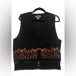 Gloria Vanderbilt Black Vest Women’s  Medium Floral Embroidery Fringe Hem Boho
